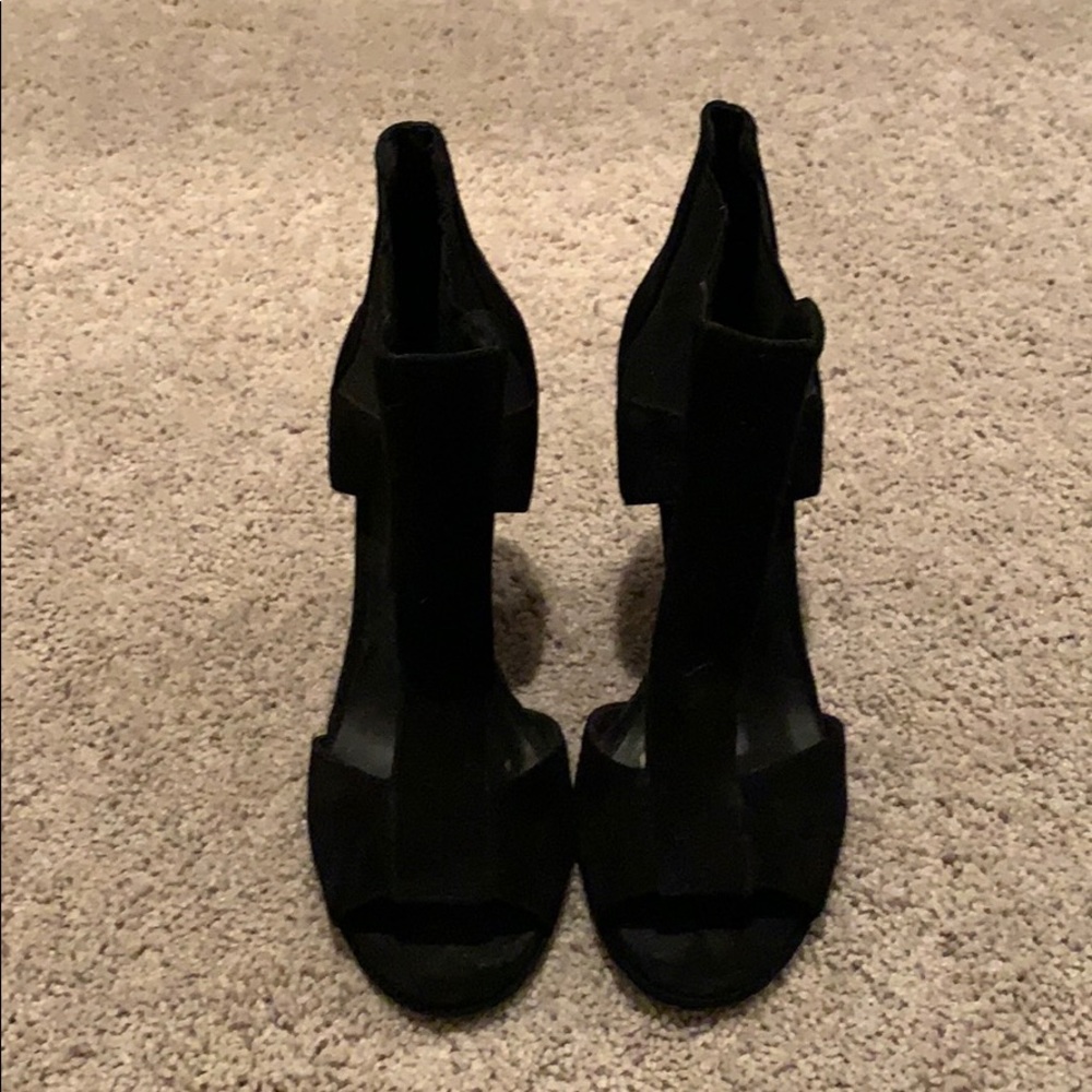 BCBG heels
